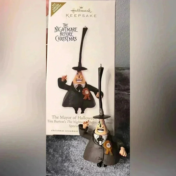 Hallmark 2010 Limited Night Before Christmas “Mayor or Halloween Town” Ornament - Picture 5 of 10